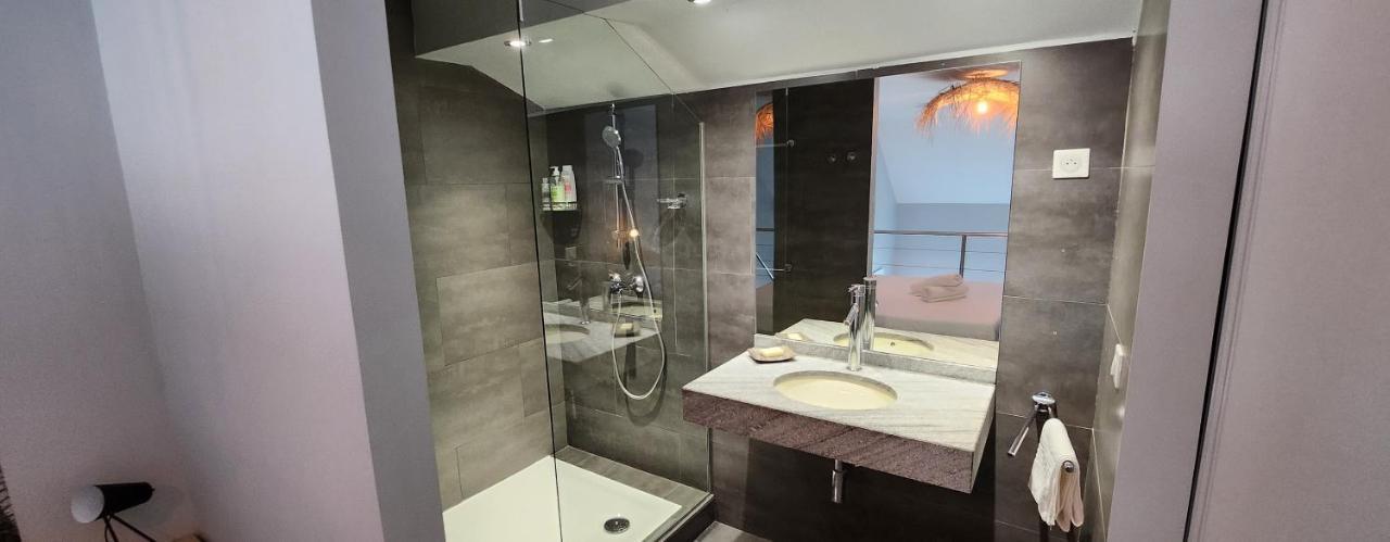 Beau Duplex Vue Mer Avec Piscine Et Acces Plage ماريجوت المظهر الخارجي الصورة